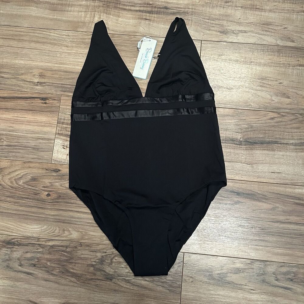 NWT Beach Bunny MIA One Piece Full Swimsuit 3X Black Adjustable Strap Beach